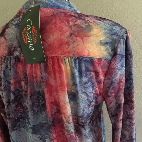 NWT Cocomo Popover Pintucked Blouse Size Medium - Picture 4 of 6